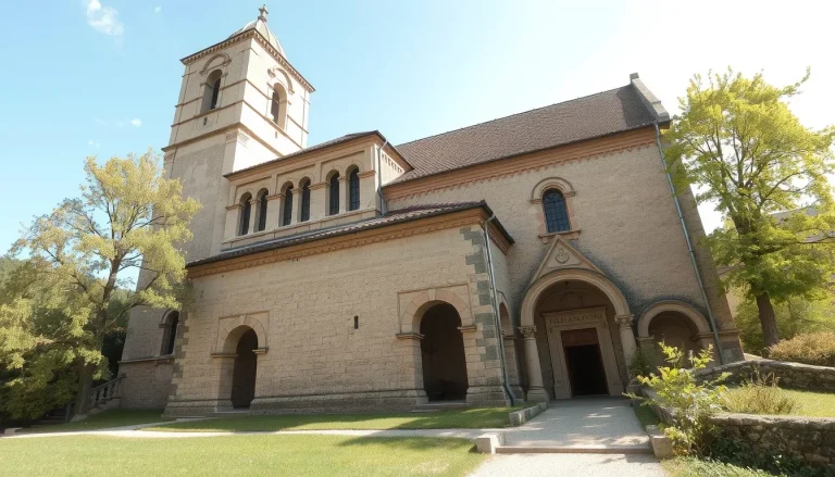Église Notre-Dame de Châtel-Montagne : histoire, architecture romane et visite