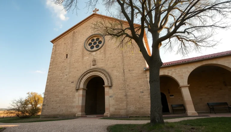 Prieuré de la Charité : histoire clunisienne, église et visite du joyau roman